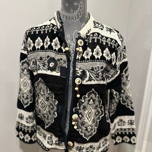Vintage 80s Flashback black and white patterned tapestry Boho Aztec jacket.